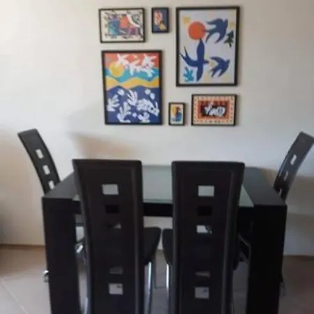 Modern, 1 Bed Apt, 4* Vineyards *